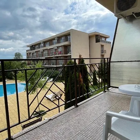 Noks A2-61 Large Sunny Apartmán Sluneční pobřeží