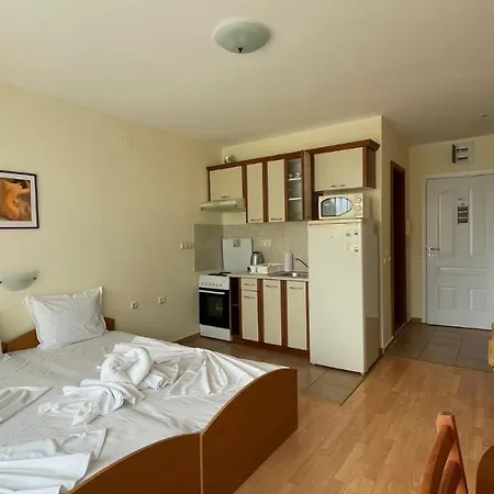 Noks A2-61 Large Sunny Apartmán Sluneční pobřeží