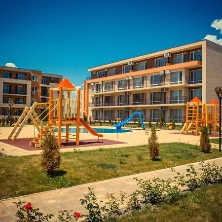 Noks A2-61 Large Sunny Apartment Sunny Beach